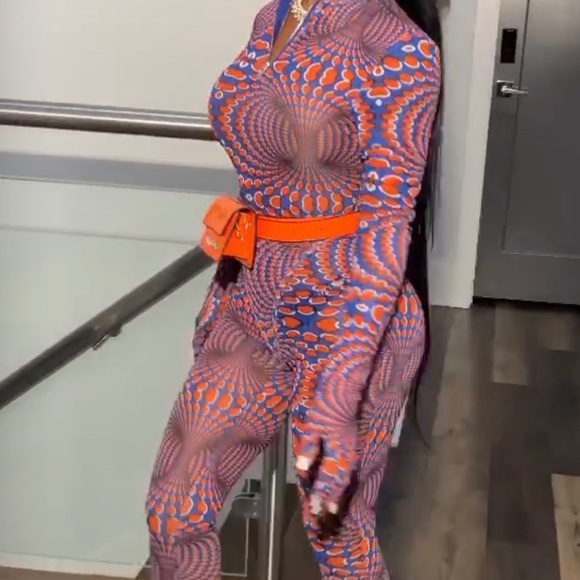 Spectrum two piece set - Picture 4 of 7